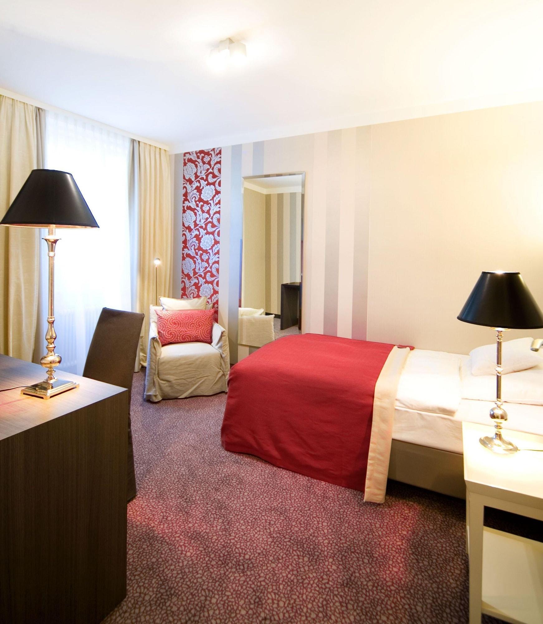 Best Western Premier Hotel Rebstock Wurzburg Room photo